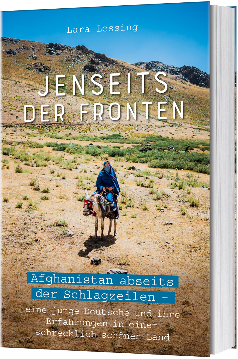 Jenseits der Fronten -  Autor: Lara Lessing - Klappenbroschur 1. Auflage (13,5 x 21,5 x 2,1 cm)