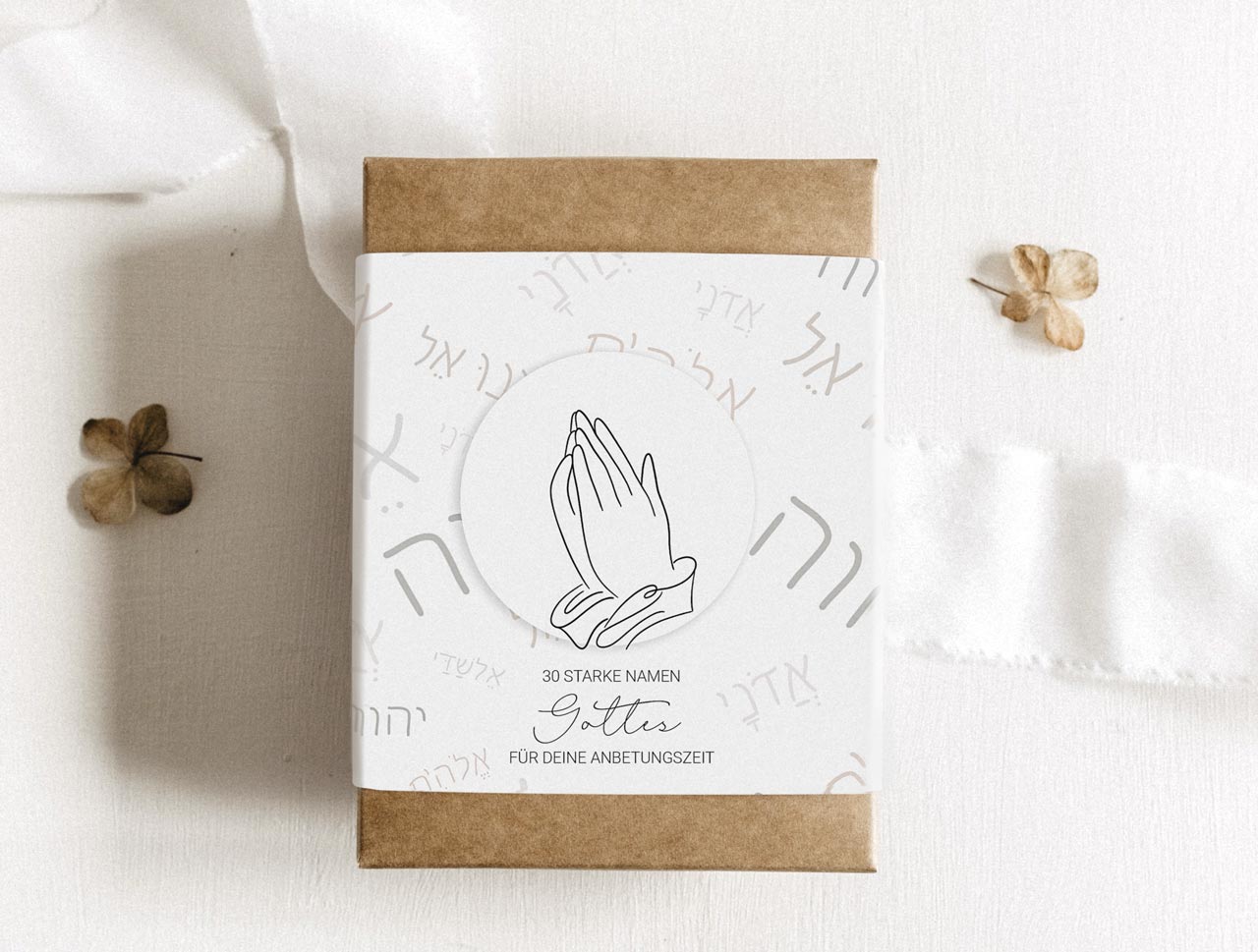 30 starke Namen Gottes fürs Gebet -  Anlass: Gebet Autor: Anna Scholdei (10,5 x 14,8 cm)